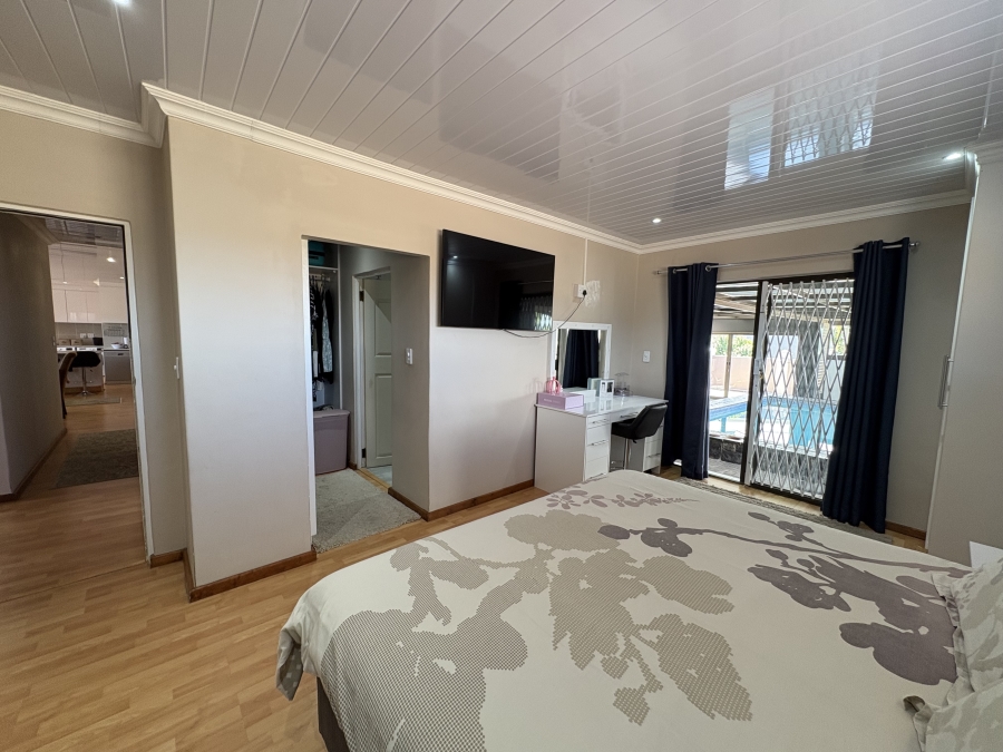 4 Bedroom Property for Sale in Darling Western Cape